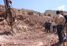 گزارش تصویری بازدید رئیس  و دانشجویان کارشناسی ارشد معدن ، نفت و ژئوفیزیک ازمعدن بوکسیت تاش 